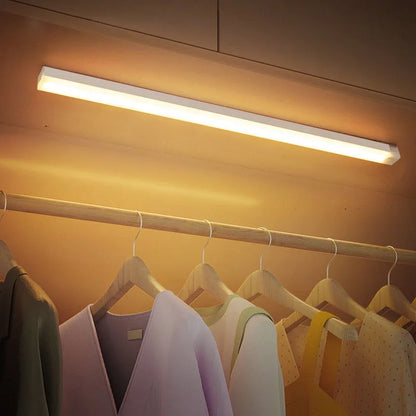 Wireless LED Night Light – Automatic Motion Sensor for Wardrobe, Kitchen & Stairs