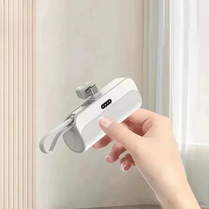 Power Bank Mini 10000mAh – Carregamento Rápido 22W com Cabo Integrado Type-C & Lightning