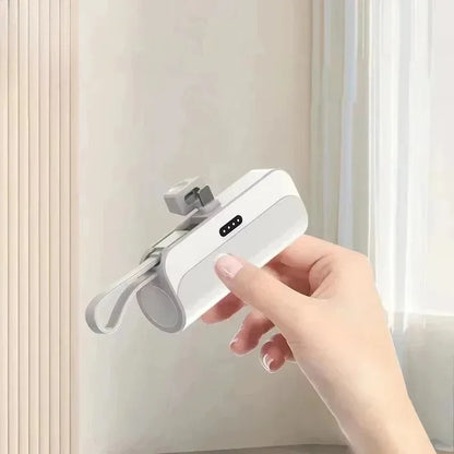 Power Bank Mini 10000mAh – Carregamento Rápido 22W com Cabo Integrado Type-C & Lightning