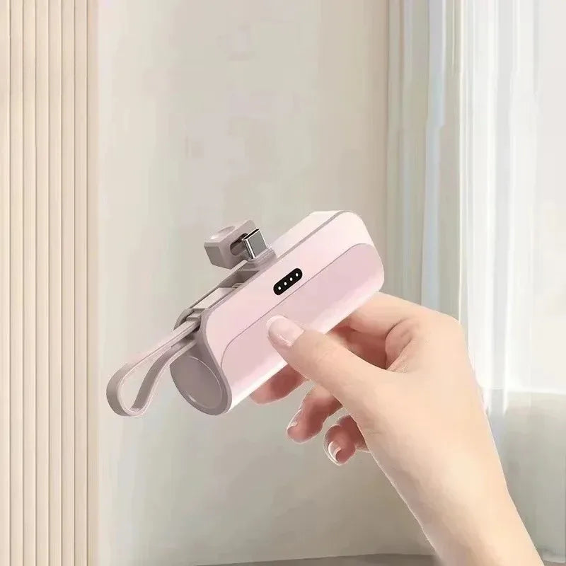 Power Bank Mini 10000mAh – Carregamento Rápido 22W com Cabo Integrado Type-C & Lightning